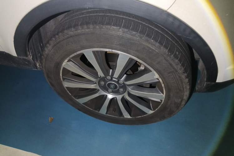 Used Land Rover Range Evoque 2017 2.0T British-Style Prestige Edition Right Front Wheel Hub