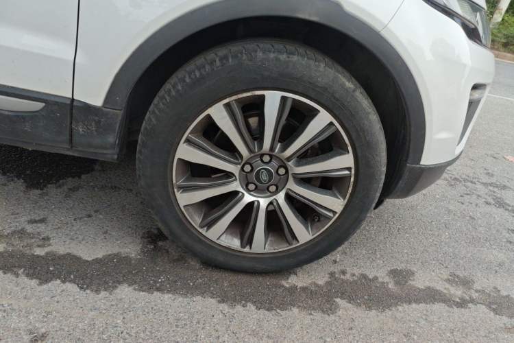 Used Land Rover Range Evoque 2017 2.0T British-Style Prestige Edition Right Front Wheel Hub