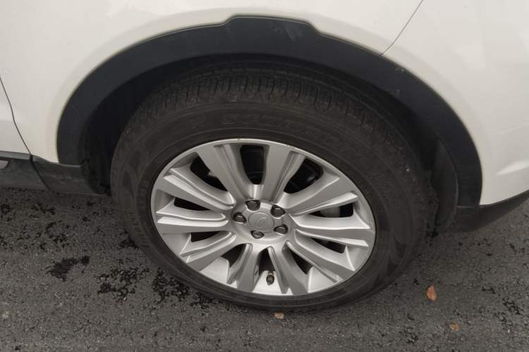 Used Land Rover Range Evoque 2017 2.0T SE Smart Glow Edition Right Front Wheel Hub