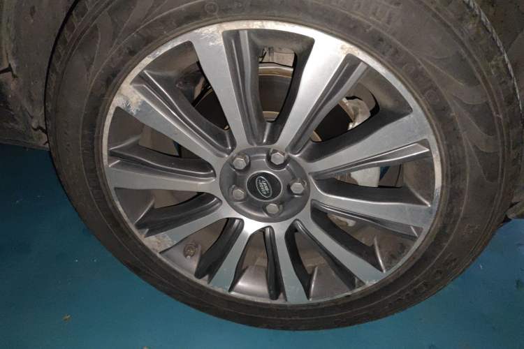 Used Land Rover Range Evoque 2017 2.0T British-Style Prestige Edition Right Front Wheel Hub
