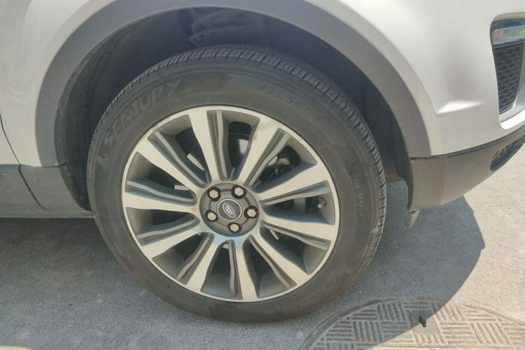 Used Land Rover Range Evoque 2017 2.0T British-Style Prestige Edition Right Front Wheel Hub