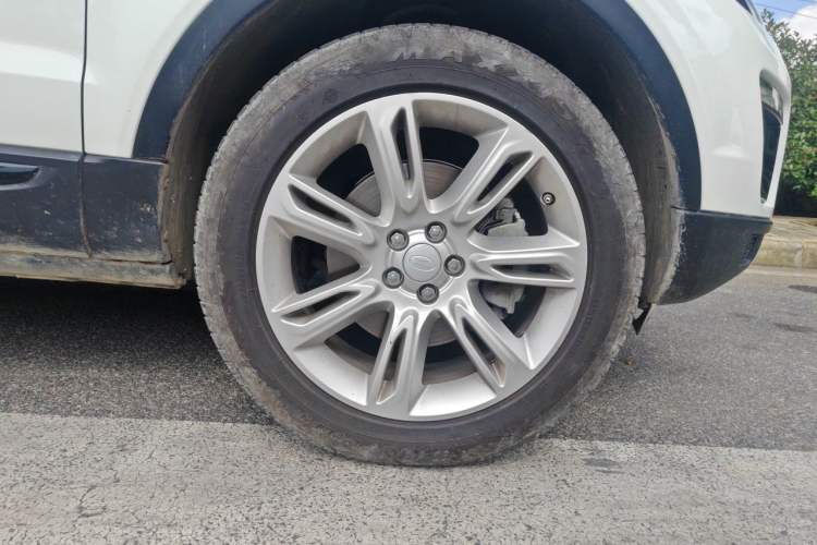 Used Land Rover Range Evoque 2017 2.0T SE PLUS Smart Enjoyment Edition Right Front Wheel Hub