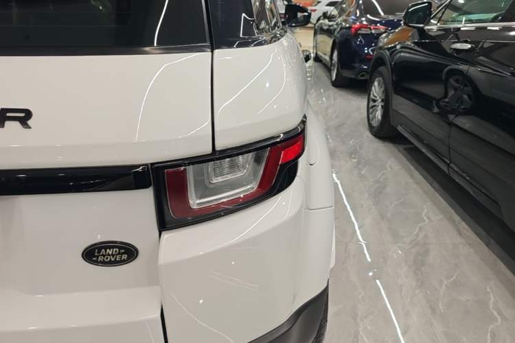 Used Land Rover Range Evoque 2017 2.0T SE PLUS Smart Enjoyment Edition Right Rear Taillight