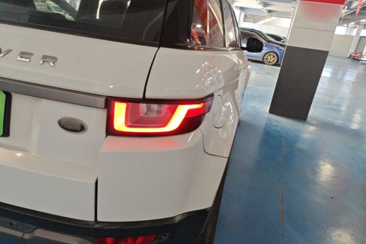 Used Land Rover Range Evoque 2017 2.0T PURE Style Edition Right Rear Taillight