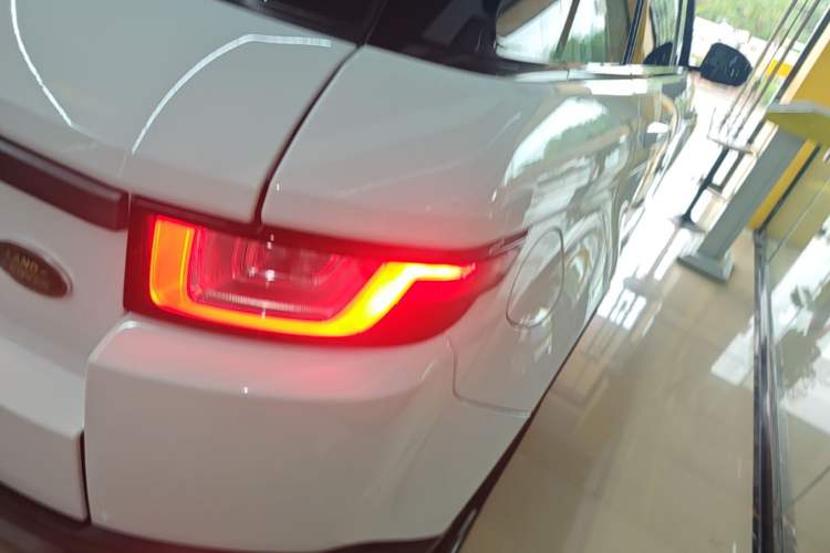 Used Land Rover Range Evoque 2017 2.0T SE Smart Glow Edition Right Rear Taillight