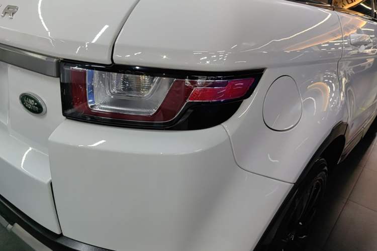Used Land Rover Range Evoque 2017 2.0T SE Smart Glow Edition Right Rear Taillight
