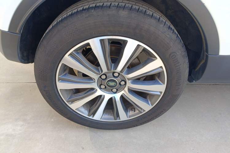 Used Land Rover Range Evoque 2017 2.0T SE Smart Glow Edition Right Rear Wheel Hub