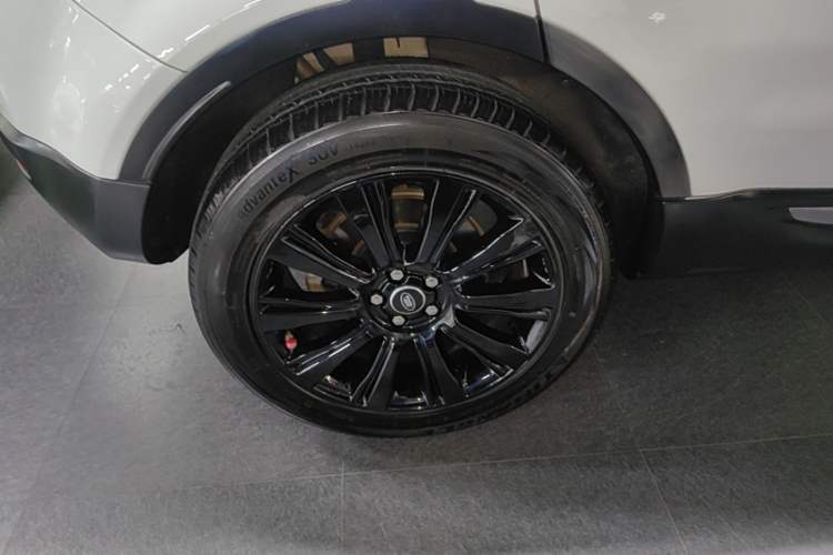 Used Land Rover Range Evoque 2017 2.0T SE Smart Glow Edition Right Rear Wheel Hub