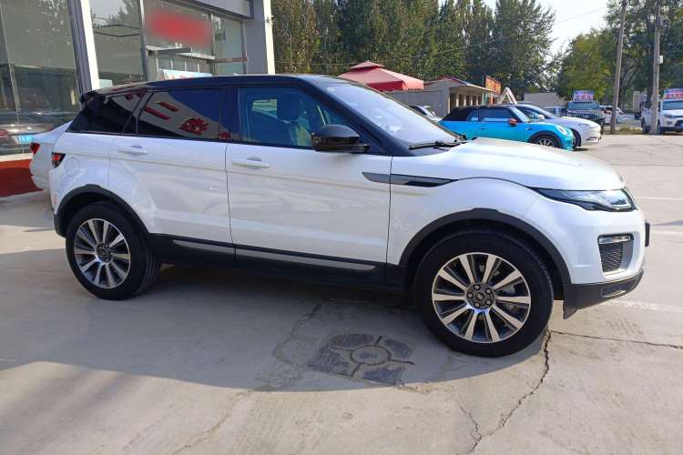 Used Land Rover Range Evoque 2017 2.0T SE Smart Glow Edition Right Side