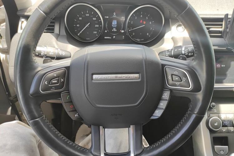 Used Land Rover Range Evoque 2017 2.0T British-Style Prestige Edition Steering Wheel
