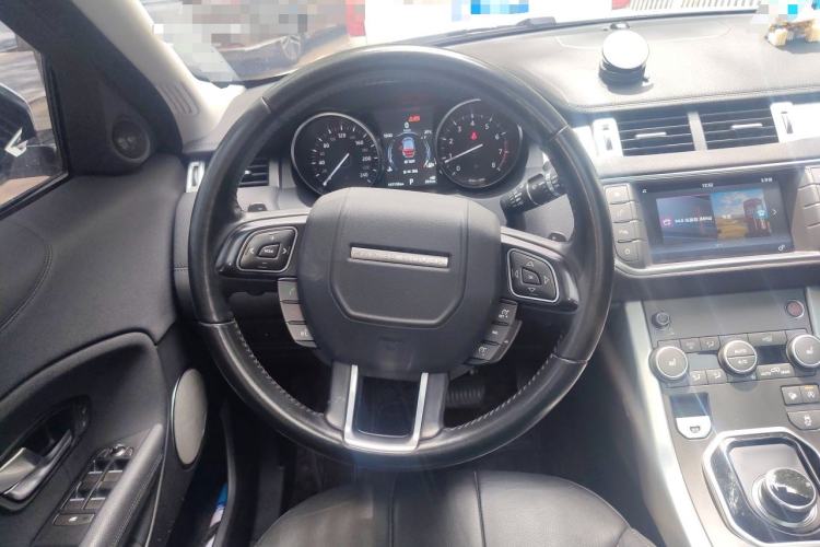 Used Land Rover Range Evoque 2017 2.0T PURE Style Edition Steering Wheel