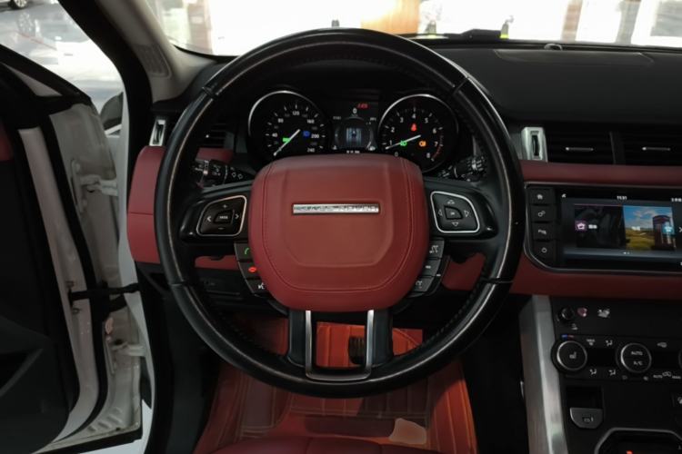 Used Land Rover Range Evoque 2017 2.0T PURE Style Edition Steering Wheel
