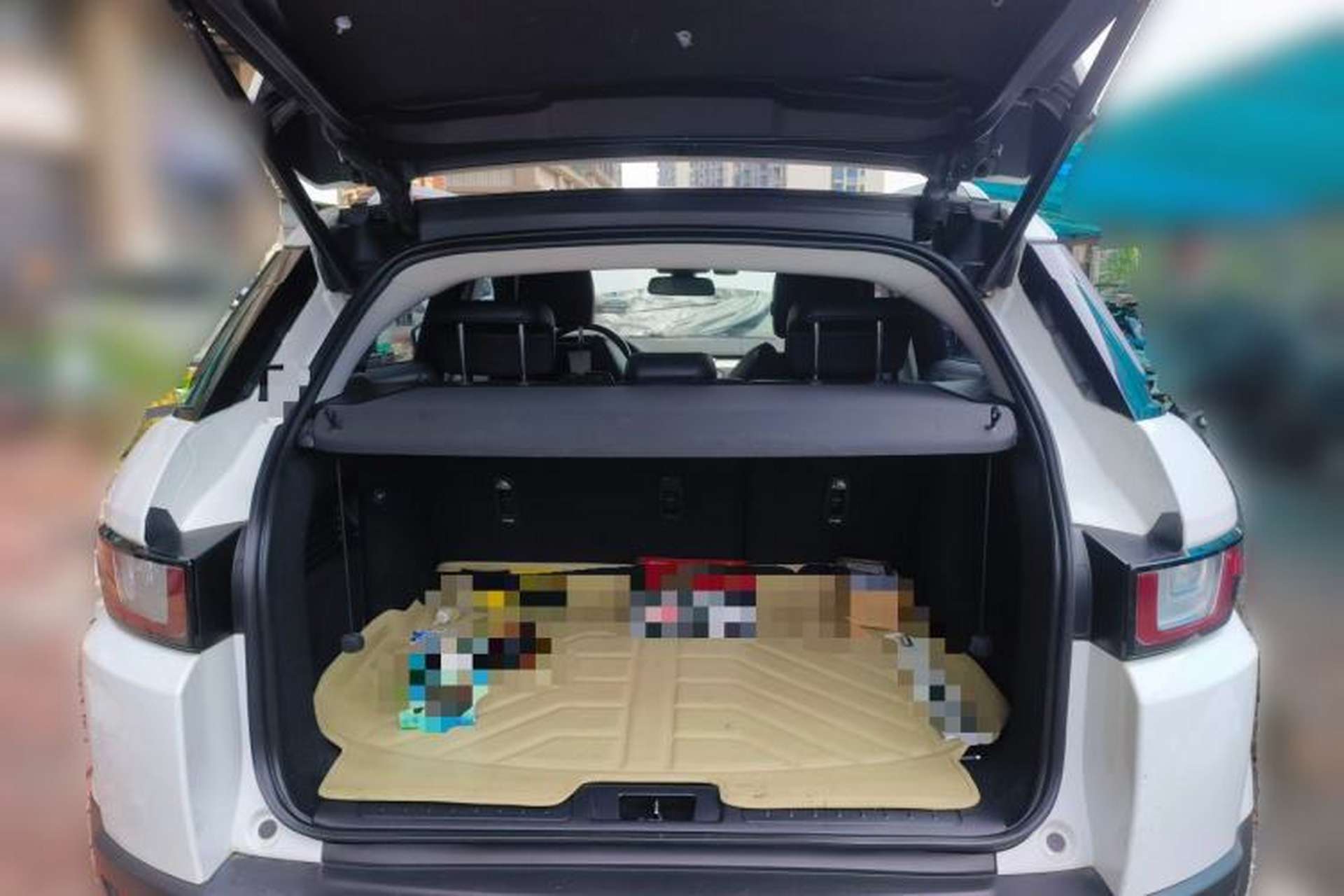 Used Land Rover Range Evoque 2017 2.0T PURE Style Edition Trunk