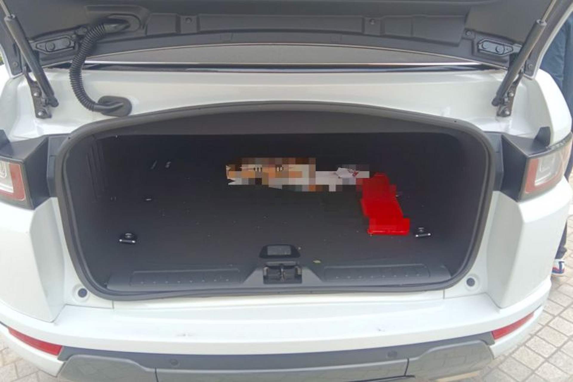 Used Land Rover Range Evoque 2017 2.0T Convertible Edition Trunk