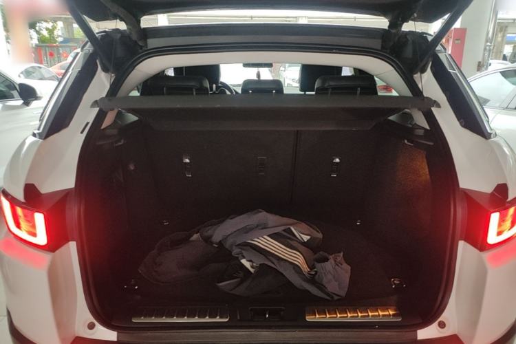Used Land Rover Range Evoque 2017 2.0T British-Style Prestige Edition Trunk