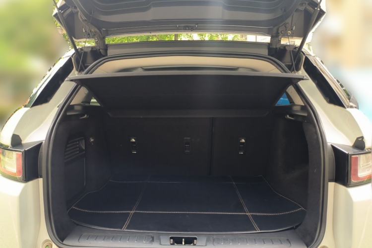 Used Land Rover Range Evoque 2017 2.0T PURE Style Edition Trunk