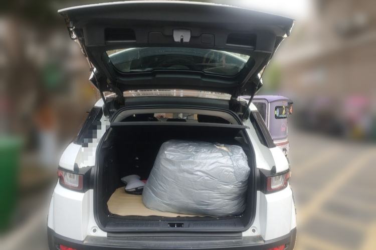 Used Land Rover Range Evoque 2017 2.0T PURE Style Edition Trunk