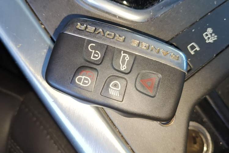 Used Land Rover Range Evoque 2017 2.0T British-Style Prestige Edition Vehicle Key
