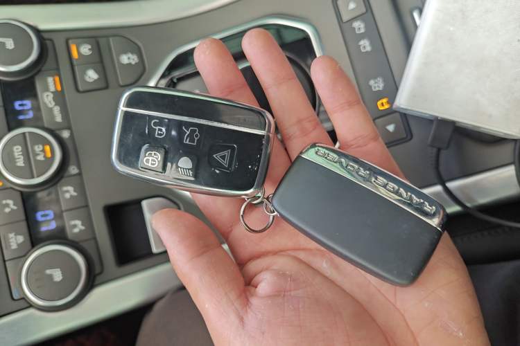 Used Land Rover Range Evoque 2017 2.0T British-Style Prestige Edition Vehicle Key