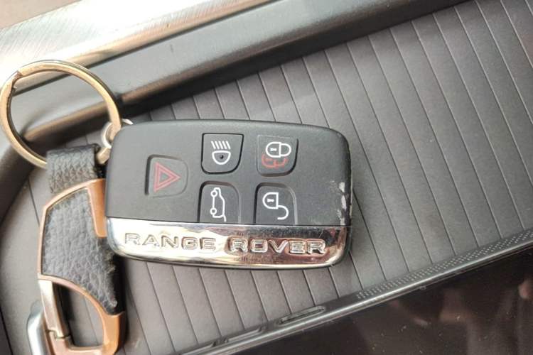 Used Land Rover Range Evoque 2017 2.0T SE Smart Glow Edition Vehicle Key