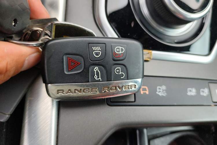 Used Land Rover Range Evoque 2017 2.0T SE Smart Glow Edition Vehicle Key