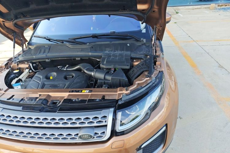 Used Land Rover Range Evoque 2017 2.0T SE Smart Glow Edition Engine Bay Left