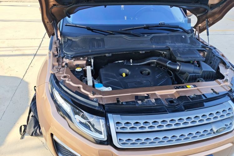 Used Land Rover Range Evoque 2017 2.0T SE Smart Glow Edition Engine Bay Right