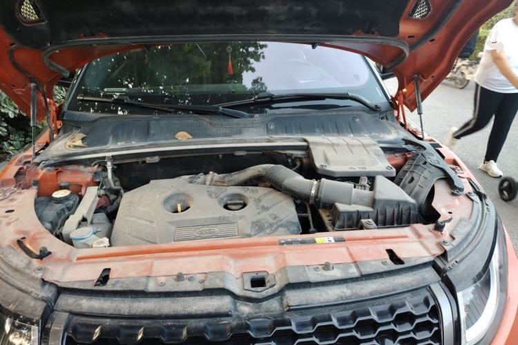 Used Land Rover Range Evoque 2017 2.0T Convertible Edition Engine Bay