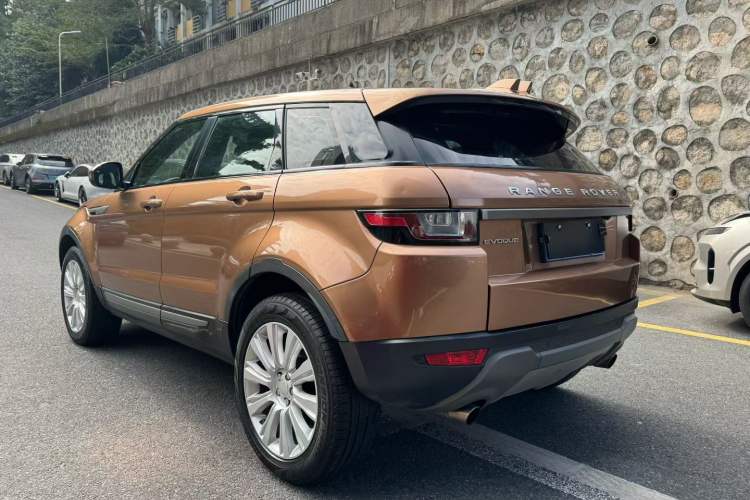 Used Land Rover Range Evoque 2017 2.0T SE Smart Glow Edition Exterior 4