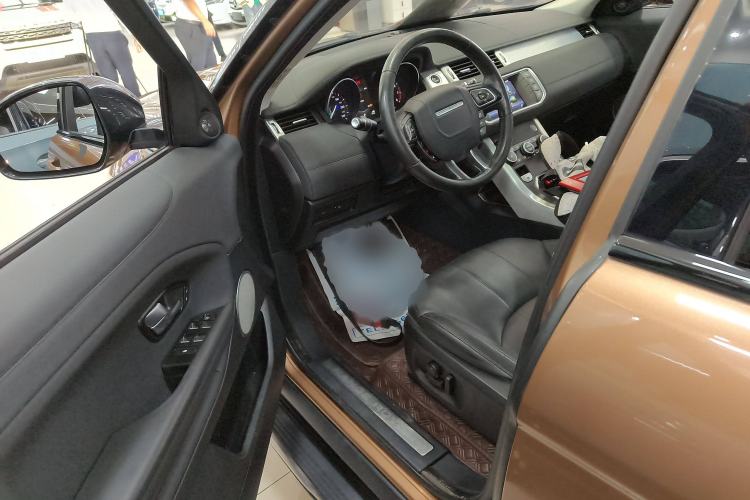 Used Land Rover Range Evoque 2017 2.0T British-Style Prestige Edition Interior 3
