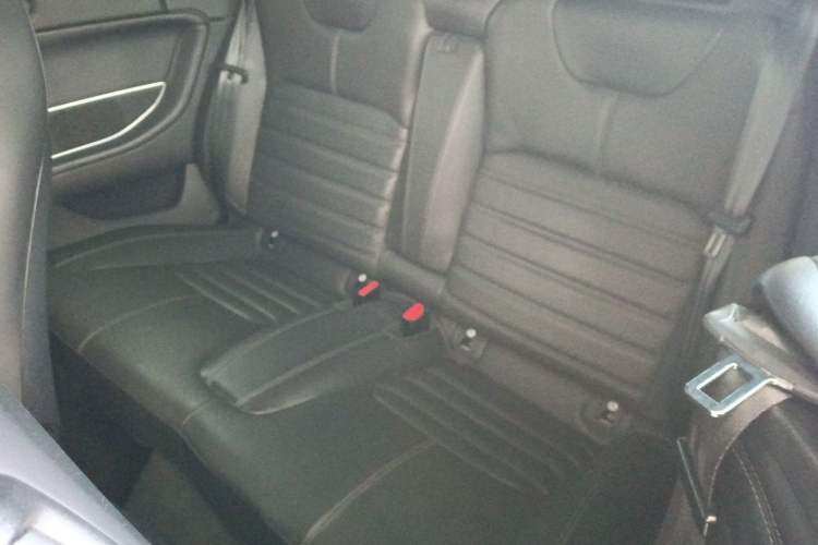 Used Land Rover Range Evoque 2017 2.0T Convertible Edition Interior 4