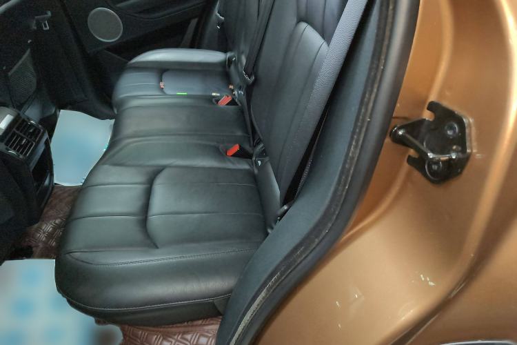 Used Land Rover Range Evoque 2017 2.0T British-Style Prestige Edition Interior 4