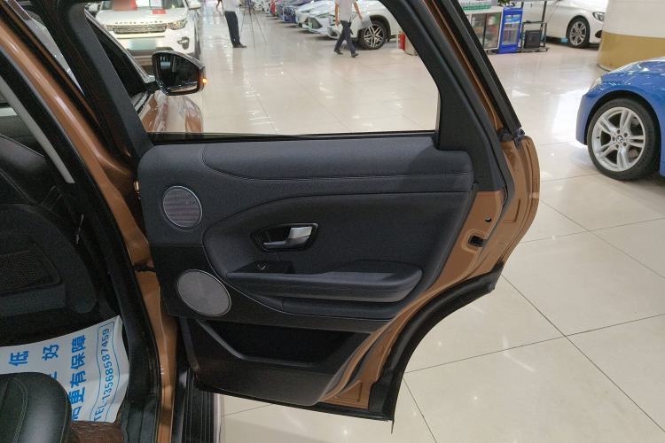 Used Land Rover Range Evoque 2017 2.0T British-Style Prestige Edition Interior 6