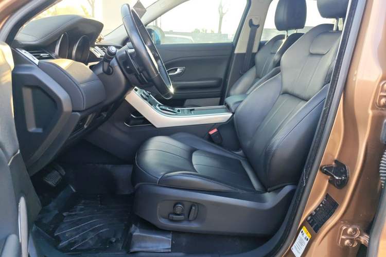 Used Land Rover Range Evoque 2017 2.0T SE Smart Glow Edition Left Front Seat