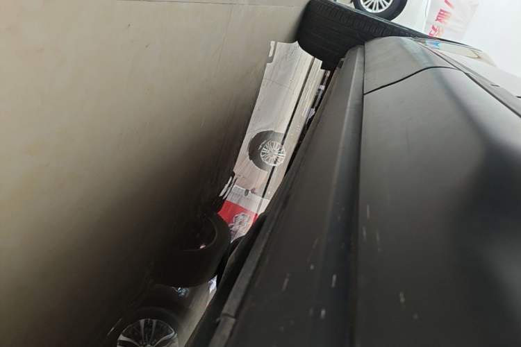 Used Land Rover Range Evoque 2017 2.0T SE Smart Glow Edition Left Side Sill