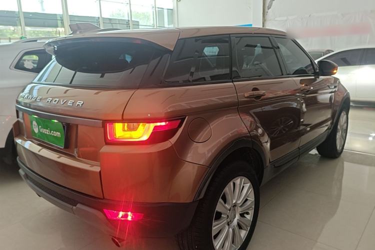 Used Land Rover Range Evoque 2017 2.0T SE Smart Glow Edition Rear Right 45 Deg