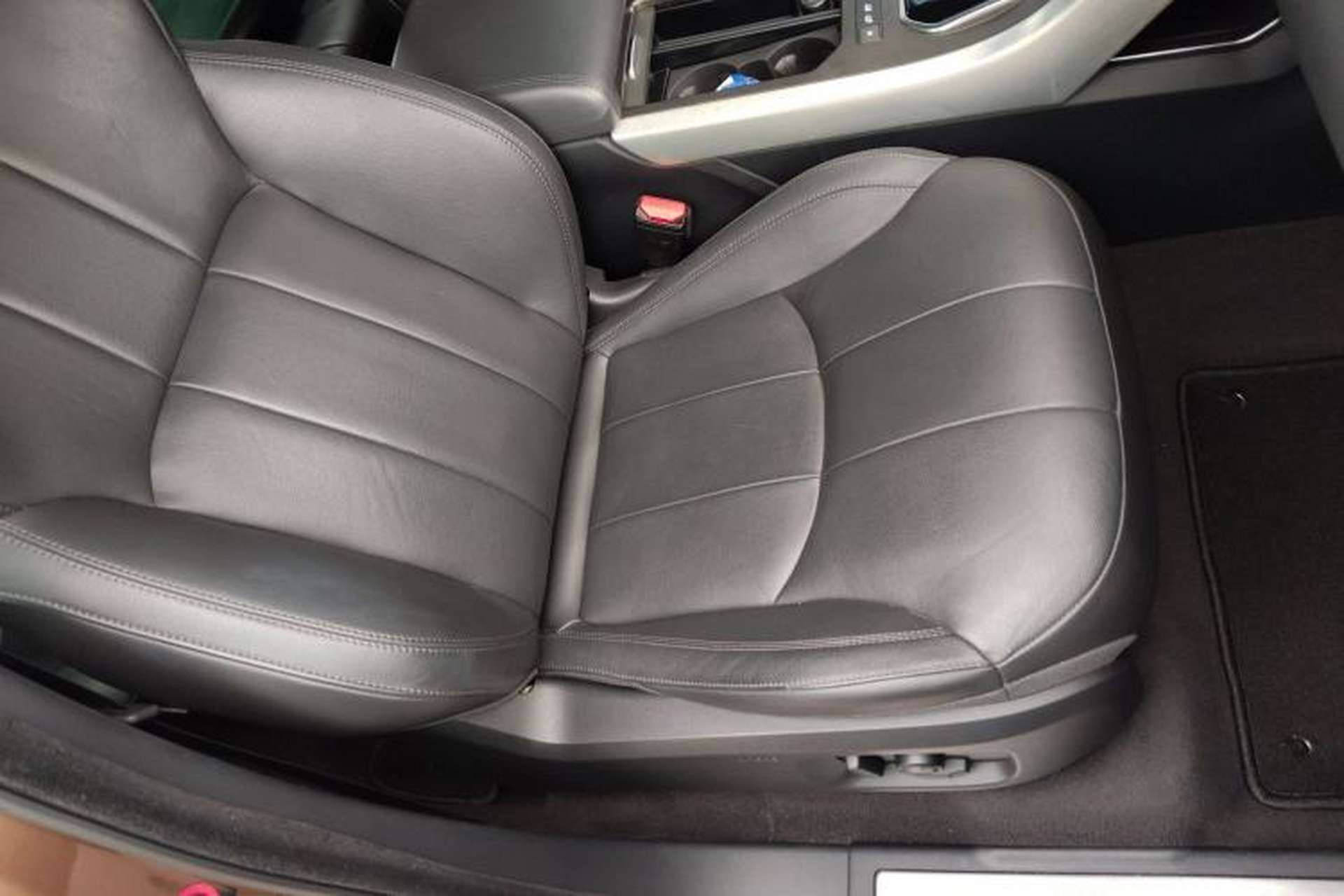 Used Land Rover Range Evoque 2017 2.0T SE Smart Glow Edition Right Front Seat
