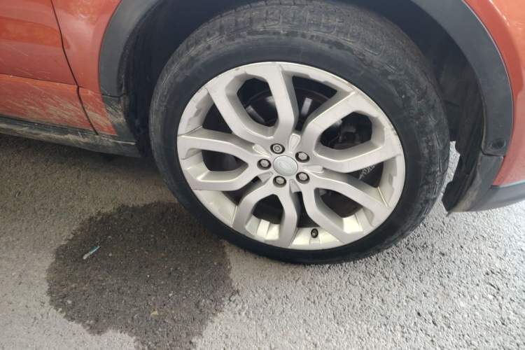 Used Land Rover Range Evoque 2017 2.0T Convertible Edition Right Front Wheel Hub