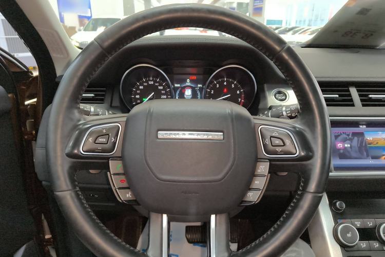 Used Land Rover Range Evoque 2017 2.0T British-Style Prestige Edition Steering Wheel