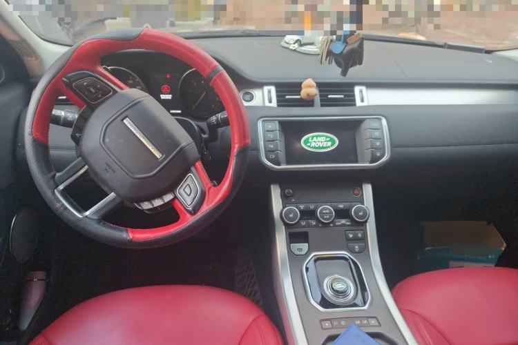 Used Land Rover Range Evoque 2018 240PS PURE Style Edition Center Console