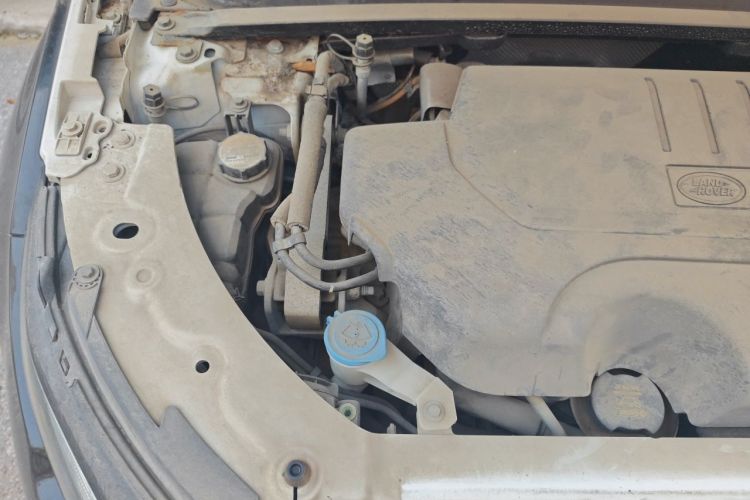 Used Land Rover Range Evoque 2018 240PS PURE Style Edition Engine Bay Right