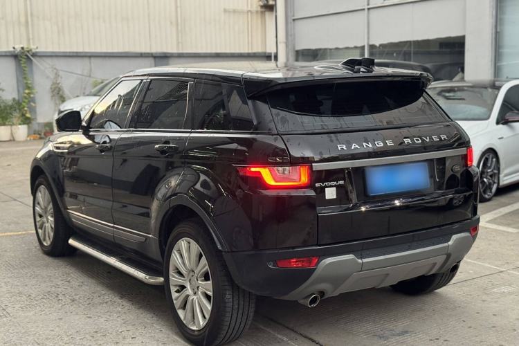 Used Land Rover Range Evoque 2018 240 PS SE Smart Brilliance Edition Exterior 3