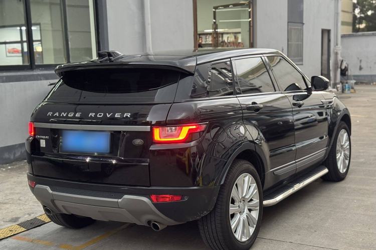 Used Land Rover Range Evoque 2018 240 PS SE Smart Brilliance Edition Exterior 4
