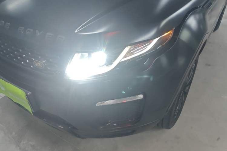Used Land Rover Range Evoque 2018 240 PS SE Smart Brilliance Edition Left Front Headlight