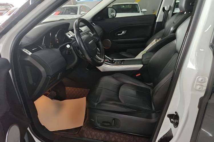 Used Land Rover Range Evoque 2018 240PS PURE Style Edition Left Front Seat