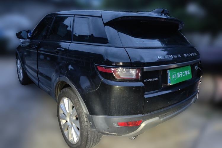 Used Land Rover Range Evoque 2018 240 PS SE Smart Brilliance Edition Rear Left 45 Deg