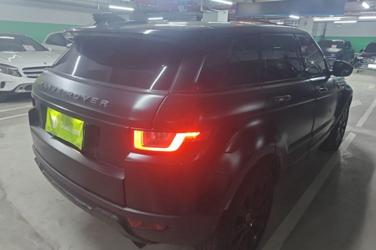 Used Land Rover Range Evoque 2018 240 PS SE Smart Brilliance Edition Rear Right 45 Deg