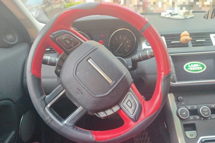 Used Land Rover Range Evoque 2018 240PS PURE Style Edition Steering Wheel