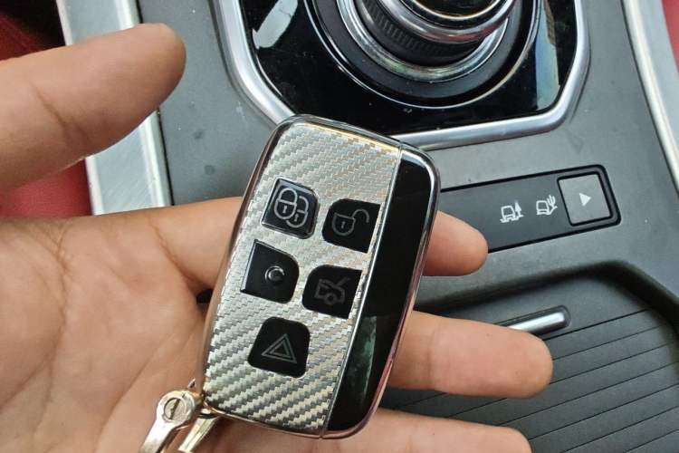 Used Land Rover Range Evoque 2018 240PS PURE Style Edition Vehicle Key