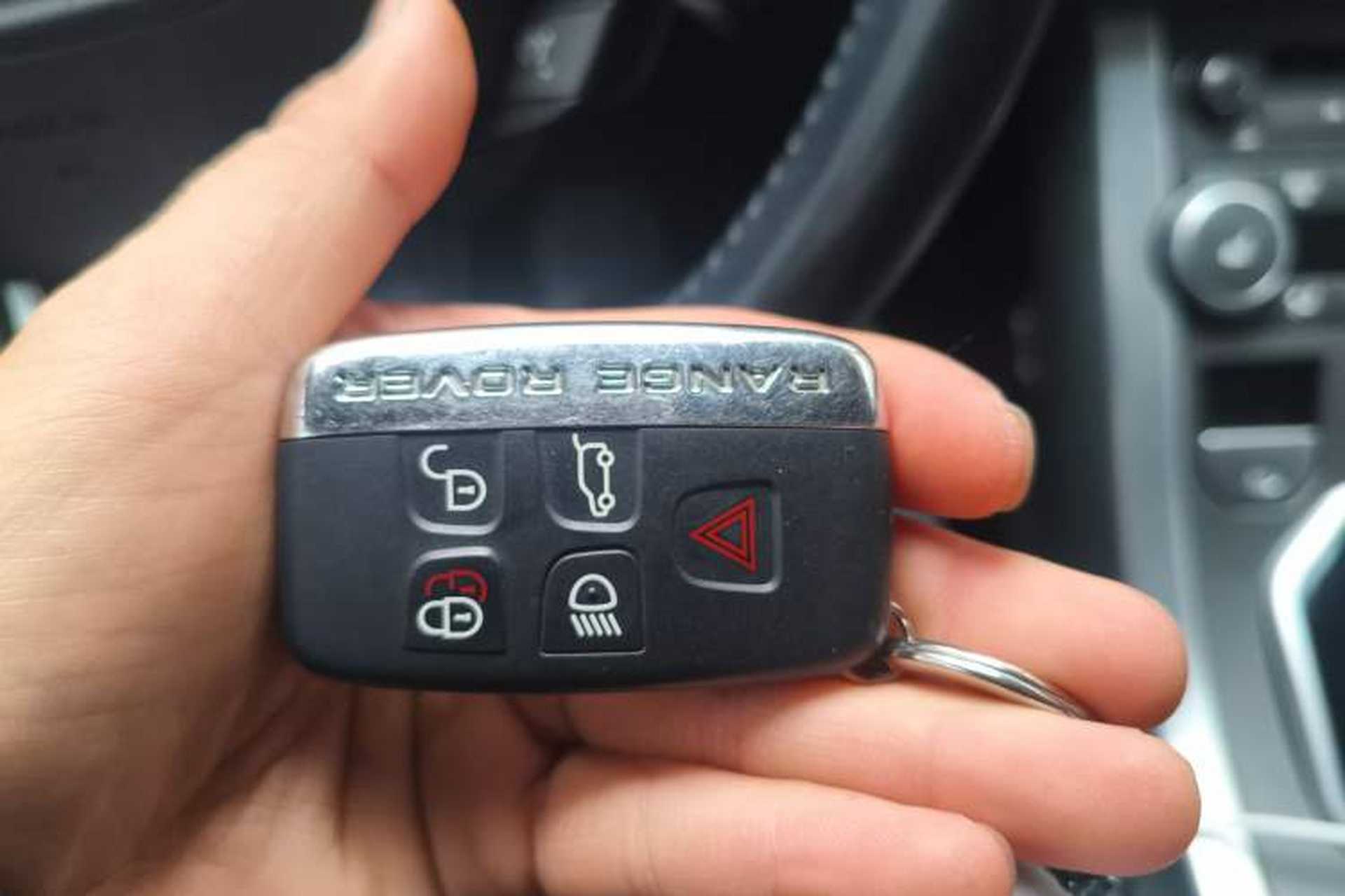 Used Land Rover Range Evoque 2018 240 PS SE Smart Brilliance Edition Vehicle Key